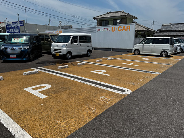 店舗駐車場